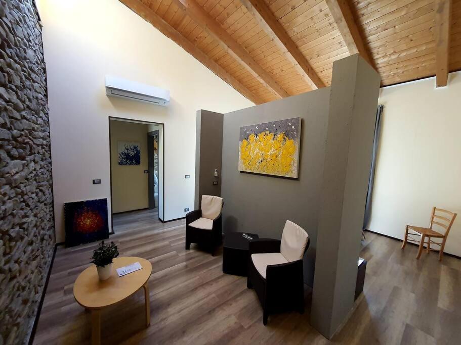 Villa Cristallo Private Apartment Fontanelice Exteriör bild